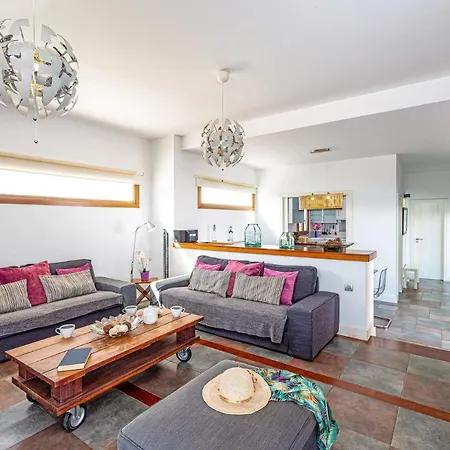 Inma Calero By Villa Puerto Calero