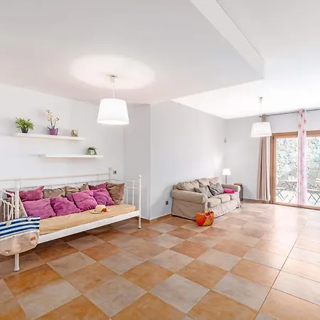 Вилла Inma Calero By