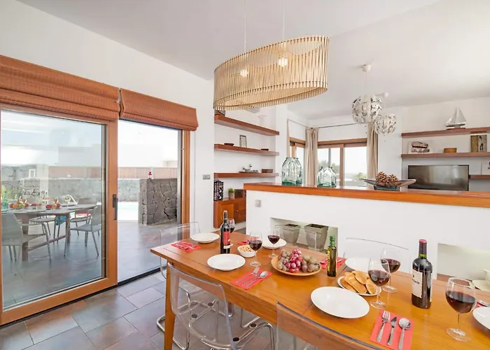 Inma Calero By 빌라