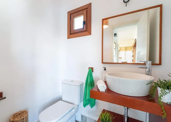 Villa Inma Calero By *